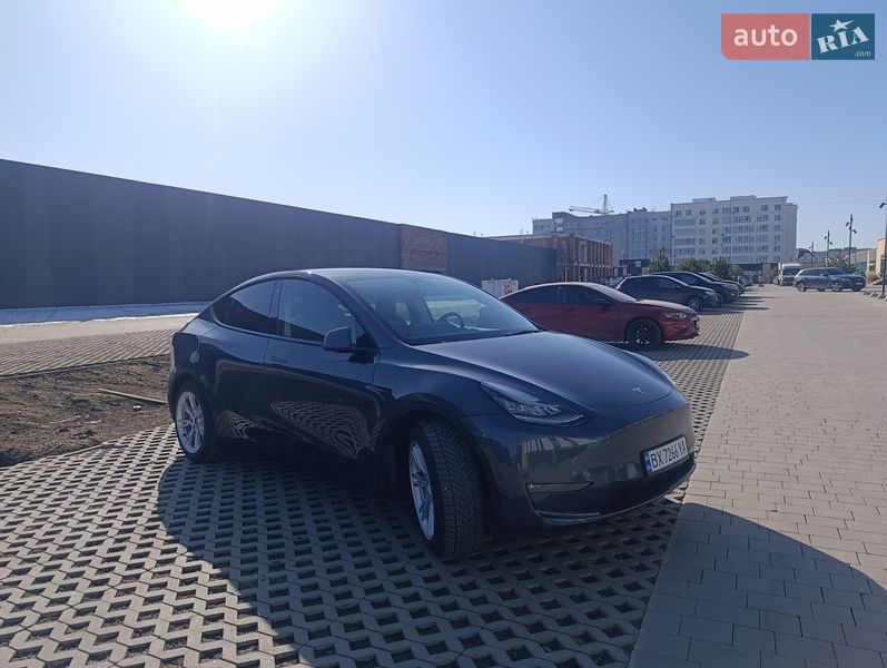 Внедорожник / Кроссовер Tesla Model Y 2022 в Хмельницком