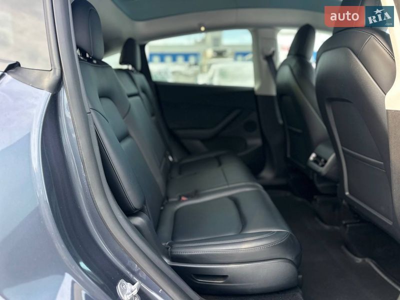 Позашляховик / Кросовер Tesla Model Y 2022 в Києві фото 14 Позашляховик / Кросовер Tesla Model Y 2022 в Києві