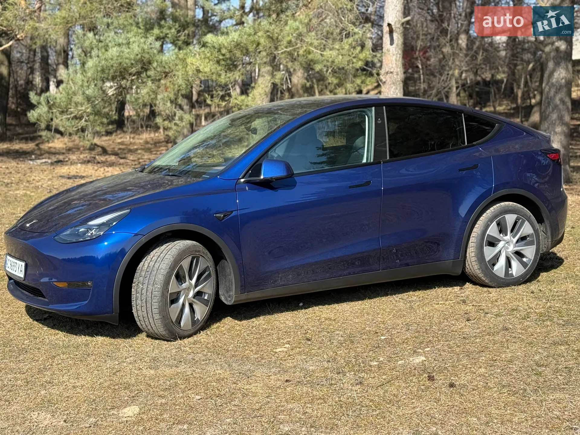 2024 Tesla Model Y - мініатюра 3