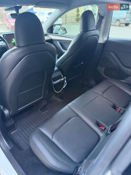 Внедорожник / Кроссовер Tesla Model Y 2022 в Луцке