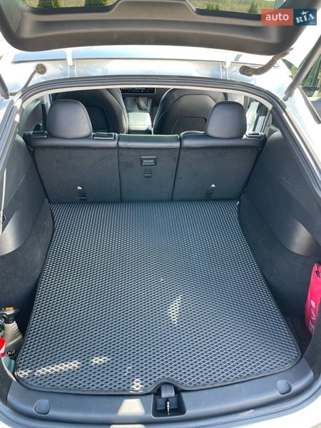 Позашляховик / Кросовер Tesla Model Y 2021 в Львові