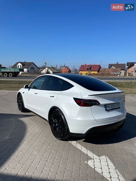 Позашляховик / Кросовер Tesla Model Y 2021 в Львові