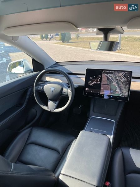 Позашляховик / Кросовер Tesla Model Y 2021 в Львові