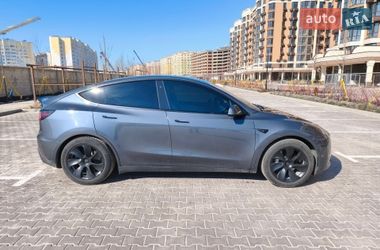 Внедорожник / Кроссовер Tesla Model Y 2021 в Киеве