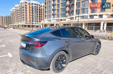 Внедорожник / Кроссовер Tesla Model Y 2021 в Киеве