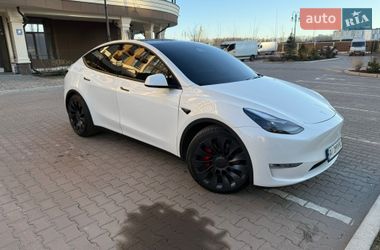 Внедорожник / Кроссовер Tesla Model Y 2024 в Киеве