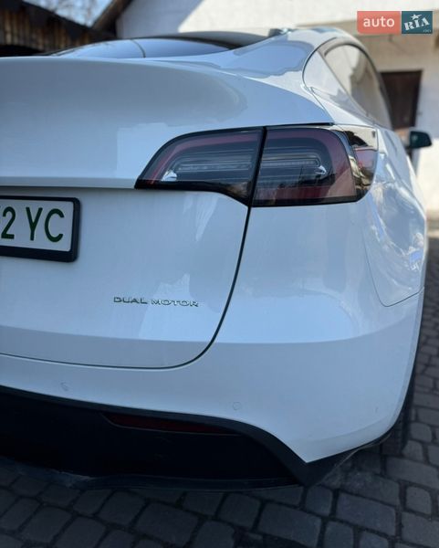 Внедорожник / Кроссовер Tesla Model Y 2021 в Львове