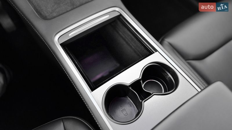 Внедорожник / Кроссовер Tesla Model Y 2023 в Ровно