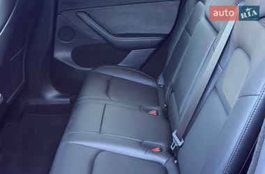 Внедорожник / Кроссовер Tesla Model Y 2024 в Черновцах