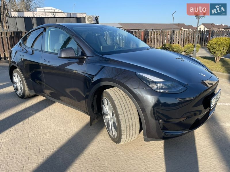 Внедорожник / Кроссовер Tesla Model Y 2024 в Стрые