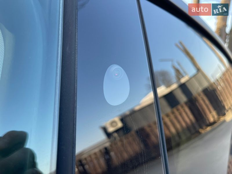 Внедорожник / Кроссовер Tesla Model Y 2024 в Стрые