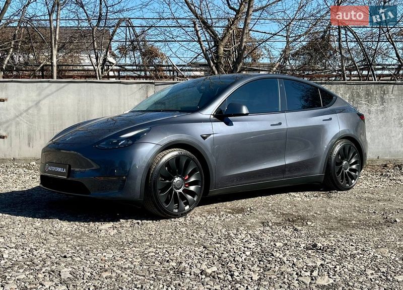 Внедорожник / Кроссовер Tesla Model Y 2022 в Киеве