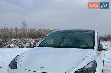 Внедорожник / Кроссовер Tesla Model Y 2022 в Киеве
