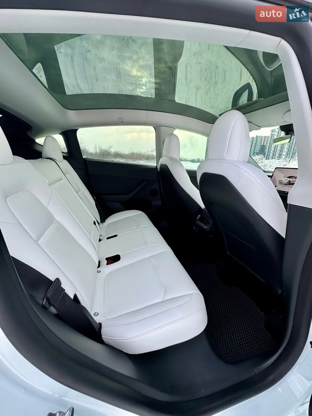 2022 Tesla Model Y - мініатюра 12