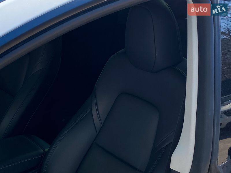 Внедорожник / Кроссовер Tesla Model Y 2023 в Киеве фото 14 Внедорожник / Кроссовер Tesla Model Y 2023 в Киеве