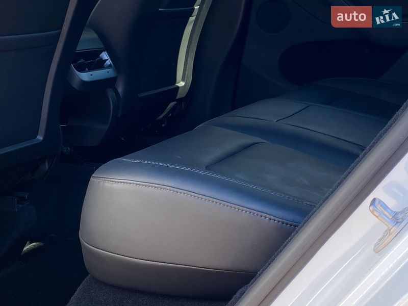 Внедорожник / Кроссовер Tesla Model Y 2023 в Киеве фото 15 Внедорожник / Кроссовер Tesla Model Y 2023 в Киеве