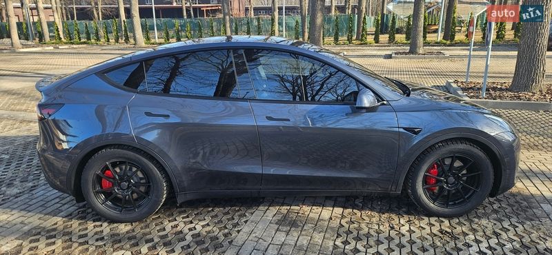 Внедорожник / Кроссовер Tesla Model Y 2023 в Харькове