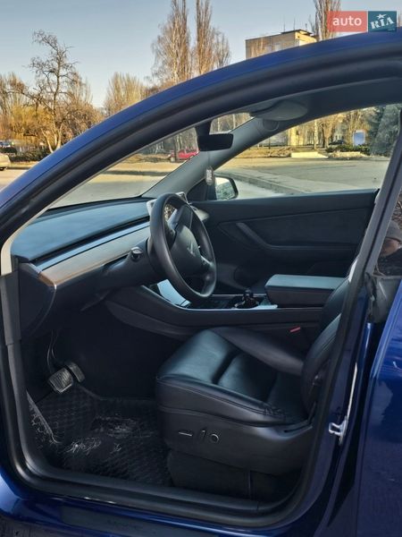 Позашляховик / Кросовер Tesla Model Y 2021 в Кривому Розі