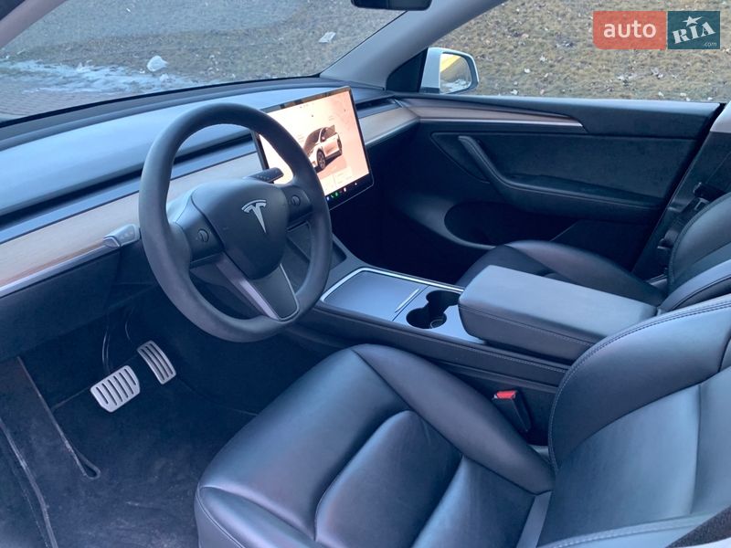 Позашляховик / Кросовер Tesla Model Y 2023 в Києві
