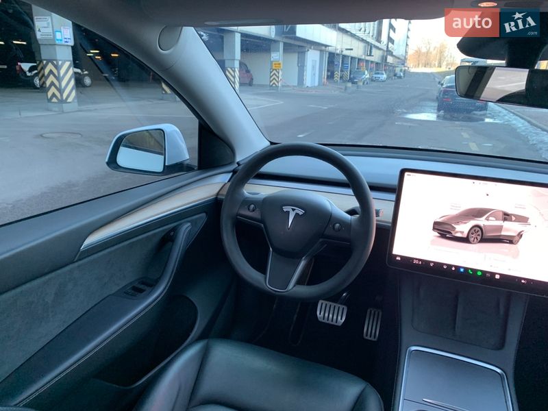 Позашляховик / Кросовер Tesla Model Y 2023 в Києві