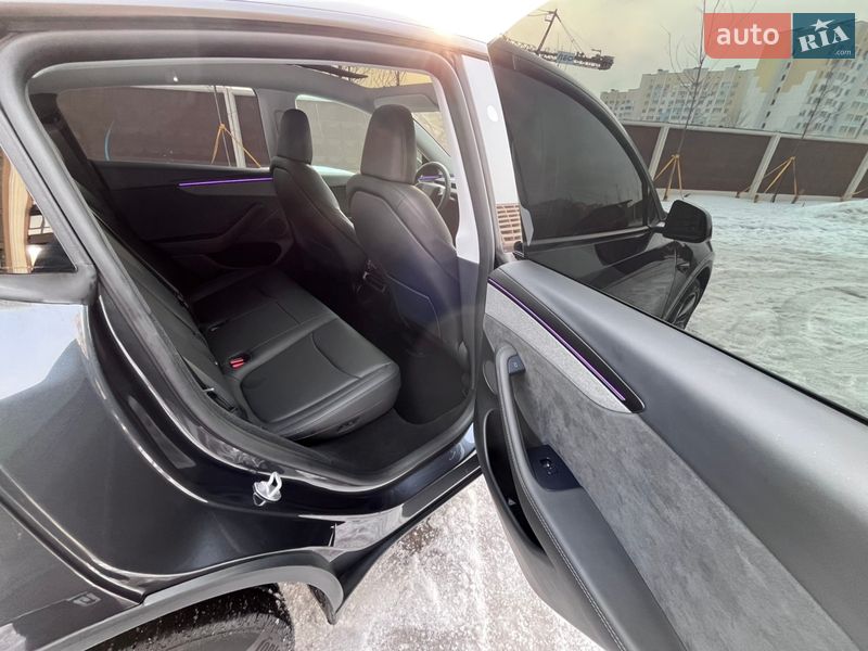 Внедорожник / Кроссовер Tesla Model Y 2025 в Софиевской Борщаговке фото 13 Внедорожник / Кроссовер Tesla Model Y 2025 в Софиевской Борщаговке