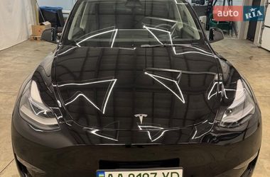 Внедорожник / Кроссовер Tesla Model Y 2024 в Киеве