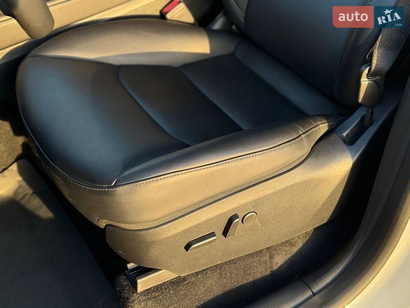 Внедорожник / Кроссовер Tesla Model Y 2023 в Киеве фото 30 Внедорожник / Кроссовер Tesla Model Y 2023 в Киеве