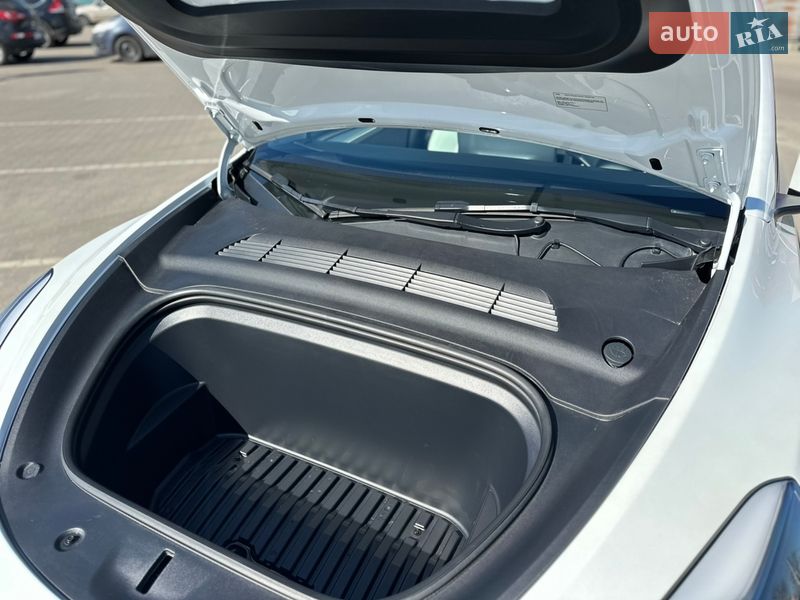 Внедорожник / Кроссовер Tesla Model Y 2023 в Софиевской Борщаговке фото 16 Внедорожник / Кроссовер Tesla Model Y 2023 в Софиевской Борщаговке