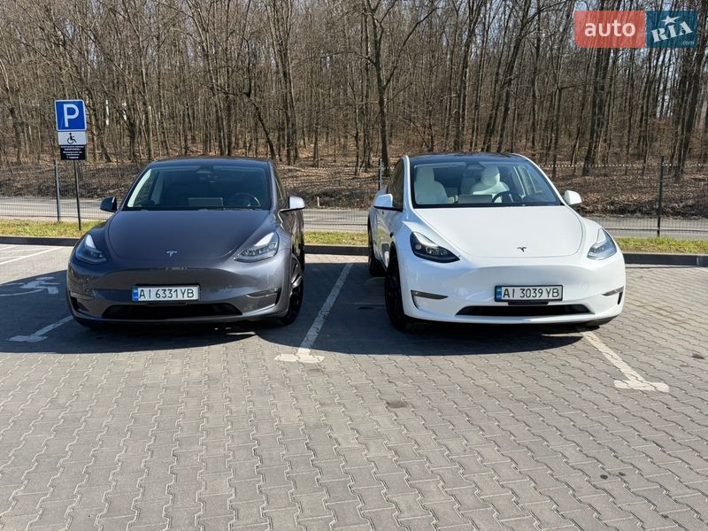 Внедорожник / Кроссовер Tesla Model Y 2024 в Ужгороде
