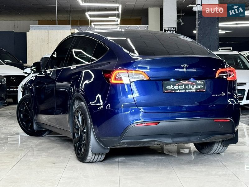Позашляховик / Кросовер Tesla Model Y 2023 в Миколаєві