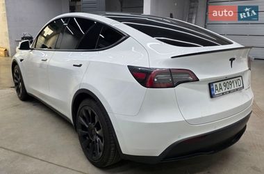 Внедорожник / Кроссовер Tesla Model Y 2021 в Киеве