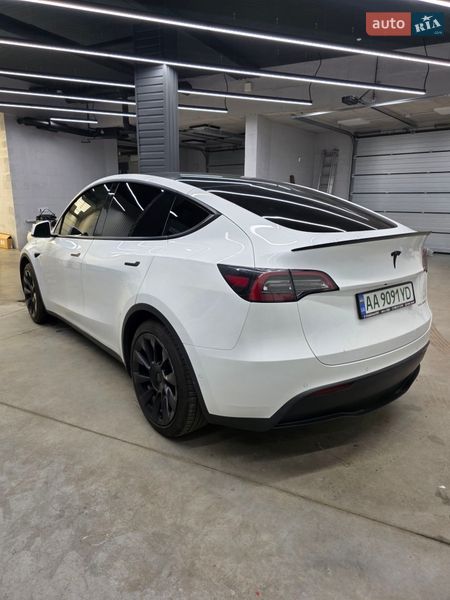 Внедорожник / Кроссовер Tesla Model Y 2021 в Киеве