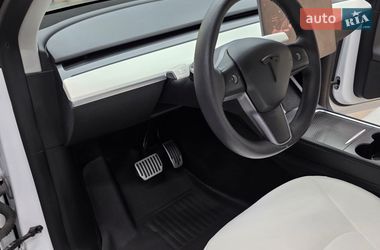 Внедорожник / Кроссовер Tesla Model Y 2021 в Киеве