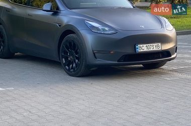Внедорожник / Кроссовер Tesla Model Y 2023 в Дрогобыче