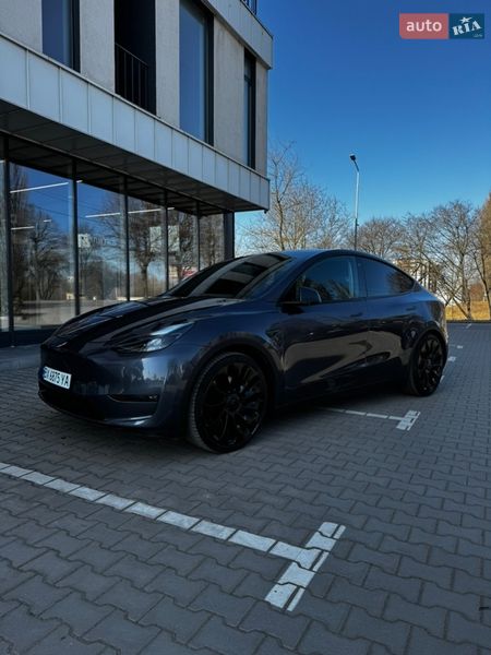Внедорожник / Кроссовер Tesla Model Y 2023 в Хмельницком
