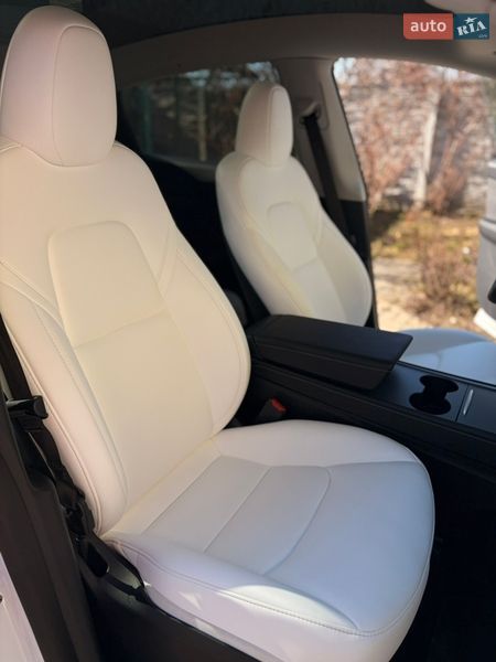 Внедорожник / Кроссовер Tesla Model Y 2024 в Фастове фото 4 Внедорожник / Кроссовер Tesla Model Y 2024 в Фастове