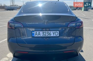 Внедорожник / Кроссовер Tesla Model Y 2022 в Киеве