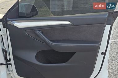 Внедорожник / Кроссовер Tesla Model Y 2023 в Днепре