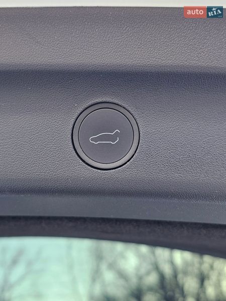 Внедорожник / Кроссовер Tesla Model Y 2023 в Днепре