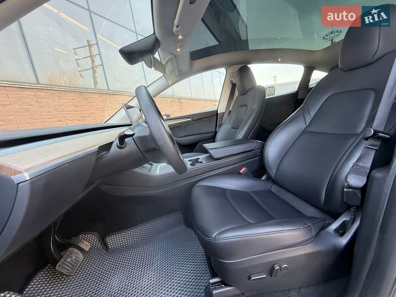 Внедорожник / Кроссовер Tesla Model Y 2023 в Одессе