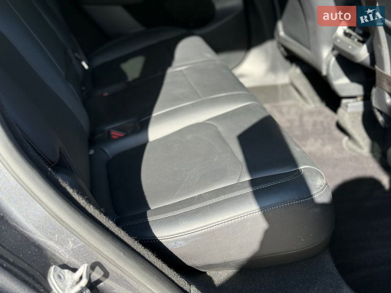 Внедорожник / Кроссовер Tesla Model Y 2023 в Тернополе