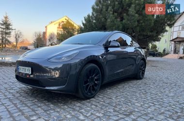 Внедорожник / Кроссовер Tesla Model Y 2023 в Ровно