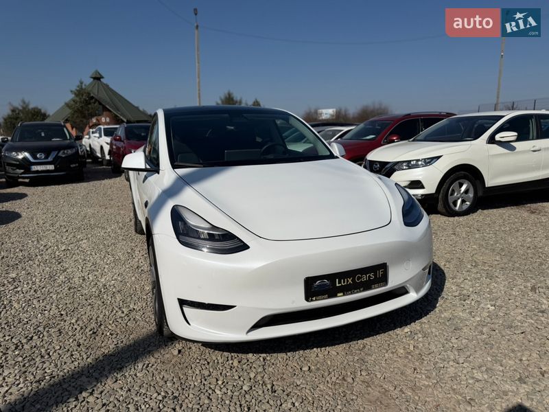 Позашляховик / Кросовер Tesla Model Y 2022 в Івано-Франківську фото 5 Позашляховик / Кросовер Tesla Model Y 2022 в Івано-Франківську