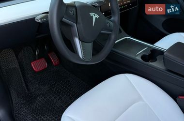 Внедорожник / Кроссовер Tesla Model Y 2024 в Дрогобыче