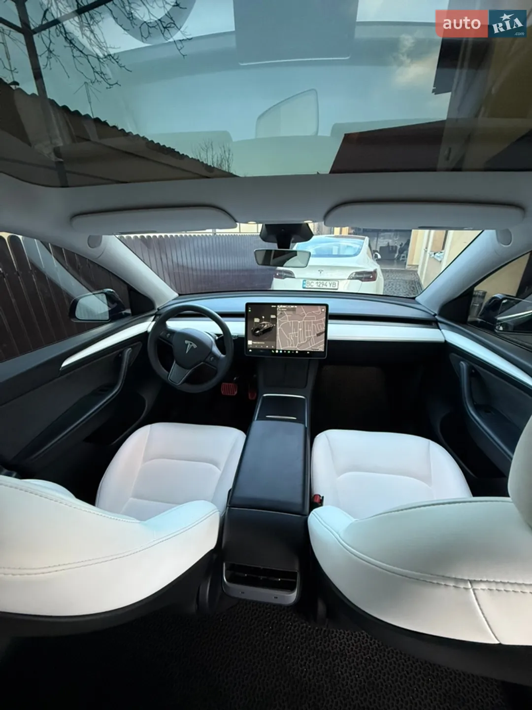 2024 Tesla Model Y - мініатюра 9