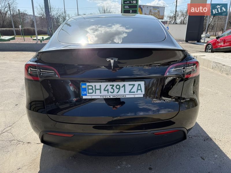 Позашляховик / Кросовер Tesla Model Y 2021 в Одесі
