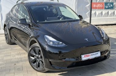 Внедорожник / Кроссовер Tesla Model Y 2024 в Киеве
