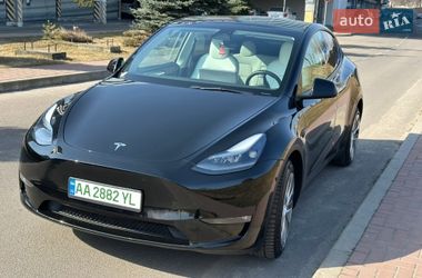 Внедорожник / Кроссовер Tesla Model Y 2023 в Киеве
