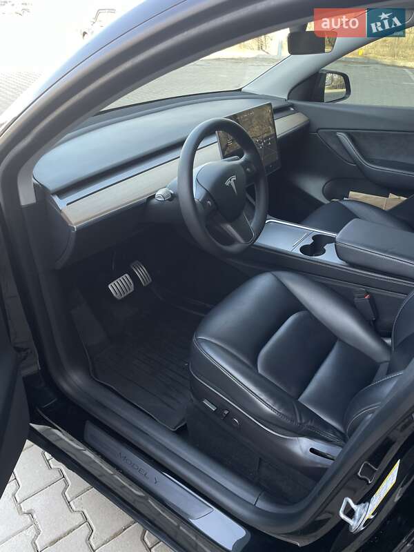 Внедорожник / Кроссовер Tesla Model Y 2021 в Хмельницком