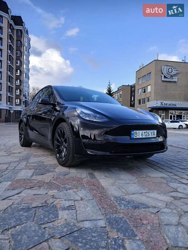 Tesla Model Y 2023 Tesla Model Y 2023